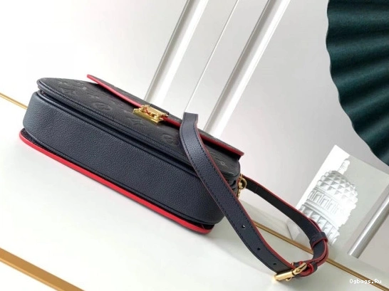 Vuitton Metis Pochette Louis 0425